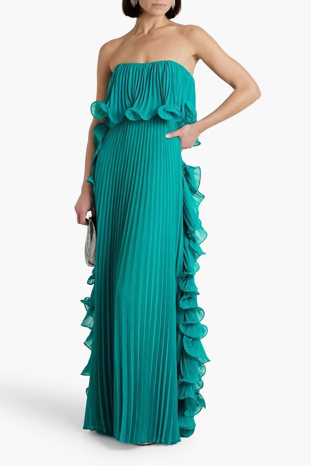 Women's Pleated Chest Wrap Large Hem Dress